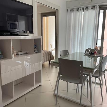 West Bay Apartment ม็องตง ภายนอก รูปภาพ