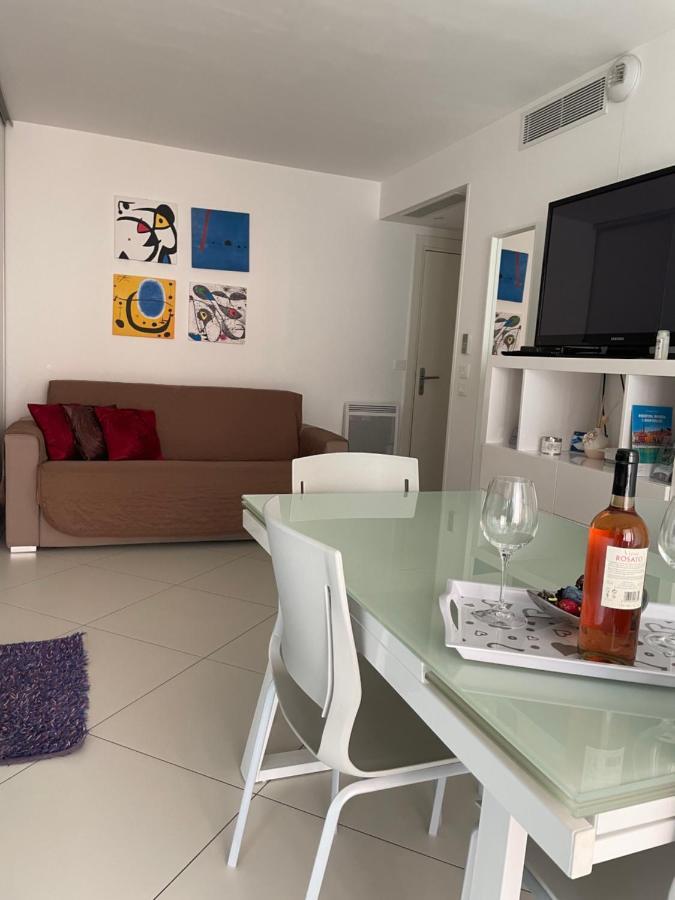 West Bay Apartment ม็องตง ภายนอก รูปภาพ