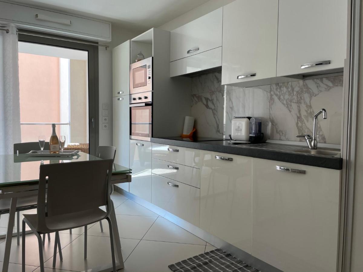 West Bay Apartment ม็องตง ภายนอก รูปภาพ