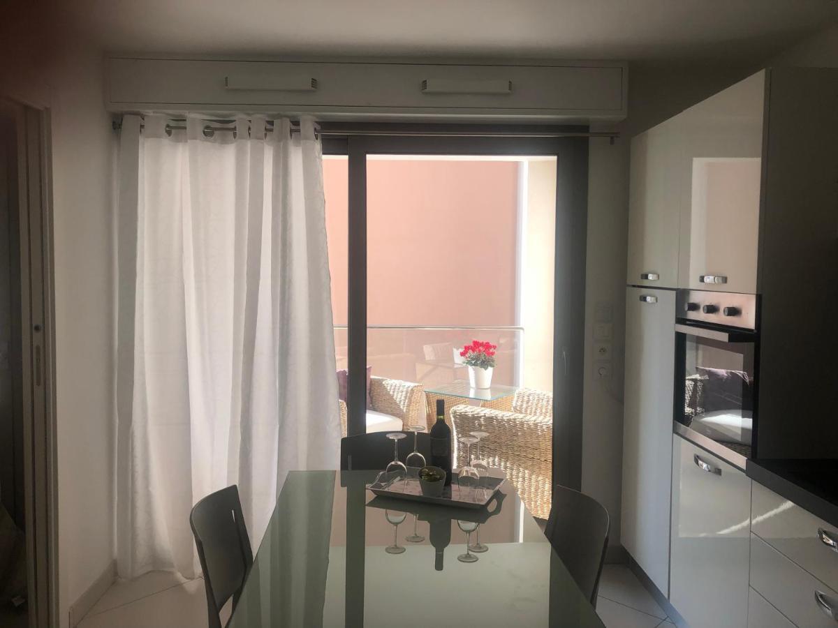 West Bay Apartment ม็องตง ภายนอก รูปภาพ